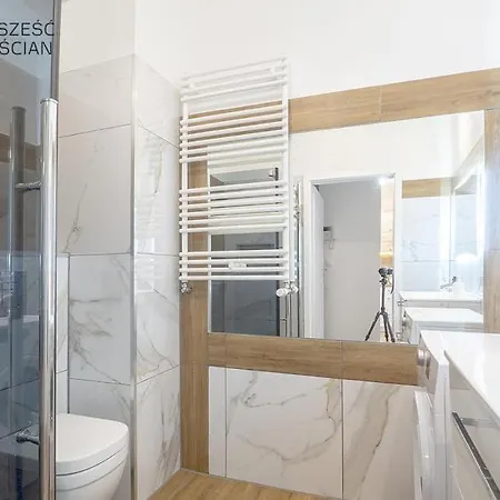 With Terrace, Next To The Train Station And Old Town *